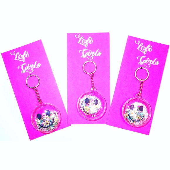 Groove With The Stars Smiley Face Bubble Charm Key Chain - Picture 7 of 7
